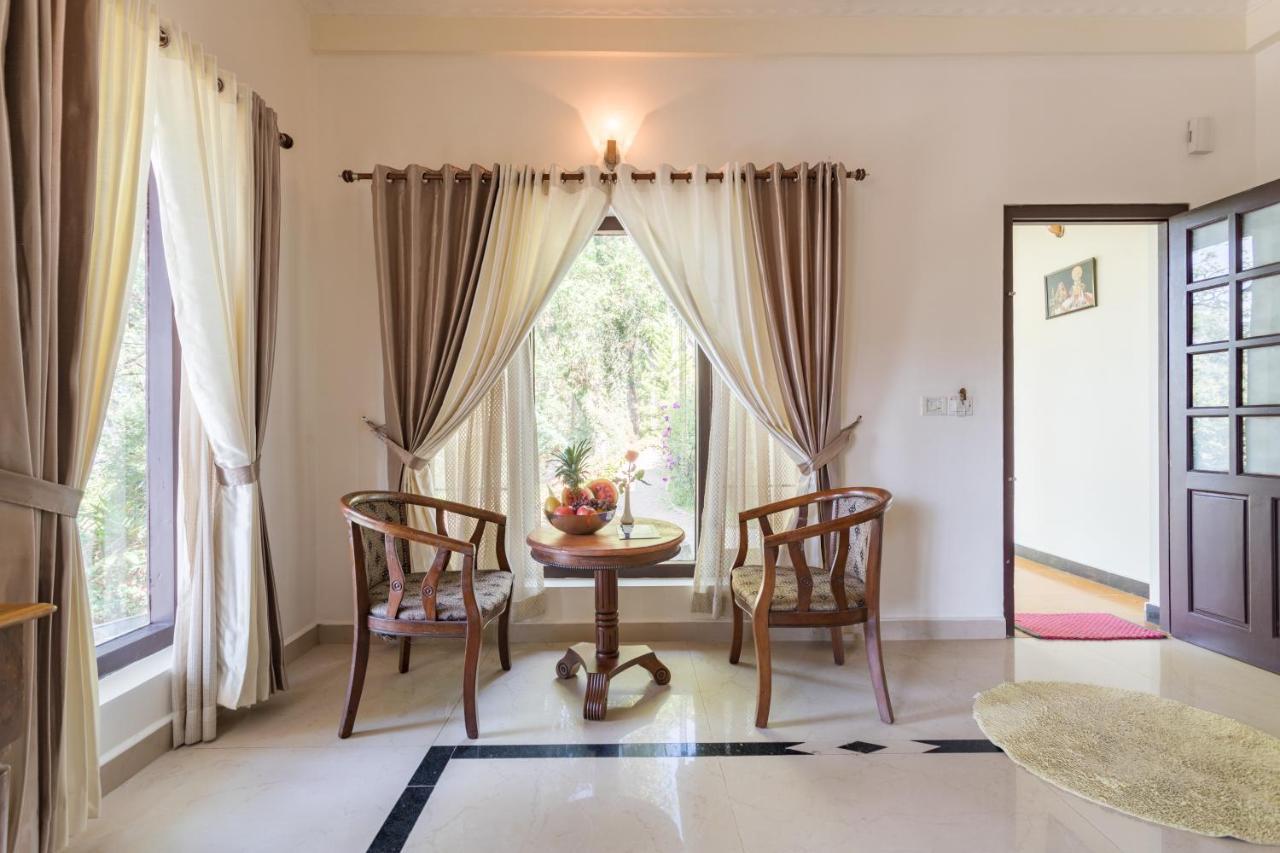 Hotel Violet Woods Munnar Exterior foto
